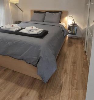 Omonia Apartment | Comfy penthouse in the center of Athens