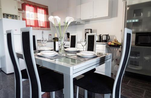Perivolion Apartment | Corfu Nefeli's Miari`s Home