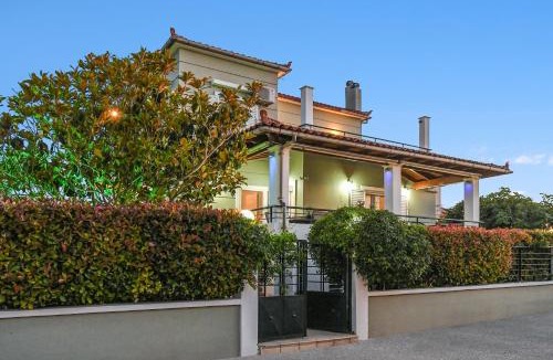 Vrahati House | Corinthian Green Villa