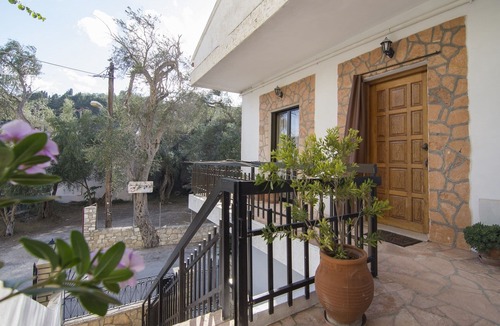 Lakka Apartment | Cosi Apartment in village