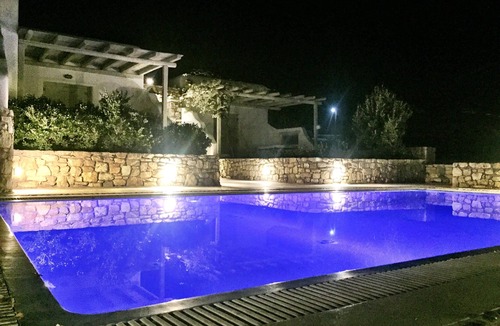 Ornos House | Cosy Villa close to the beach with a small private pool.