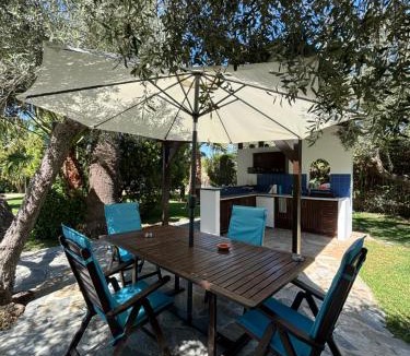 Oropos House | Country House with Pool and Big Garden