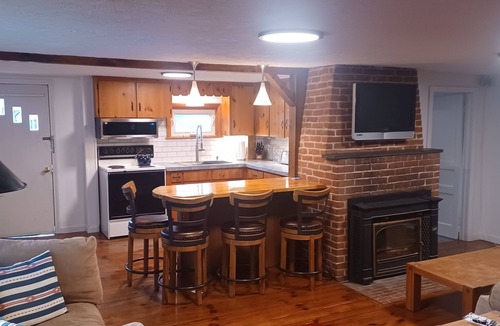 Amherst Cabin | Cozy 3-BR Baboosic Lake in Amherst