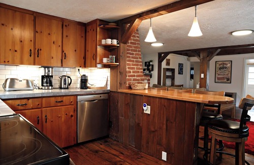 Amherst Cabin | Cozy 3-BR Baboosic Lake in Amherst