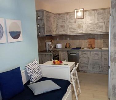 Apollonas Apartment | Cozy Studio in Beautiful Apollonas Beach Naxos