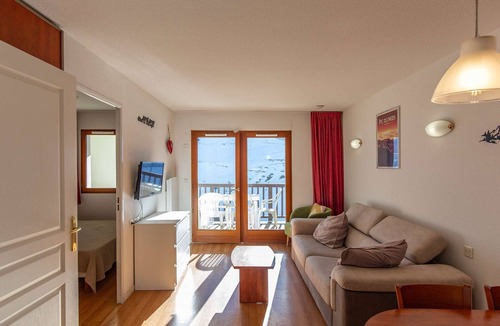 La Mongie Apartment | Cozy T2 for 4 with Terrace, Pool, Gym, Covered Parking - Near Slopes