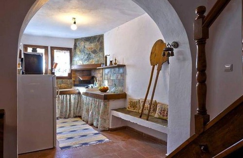 Rapaniana Cottage | Cretan Stone Home w. View Terraces, minutes from Beach