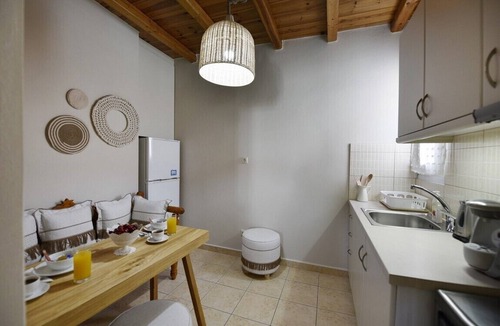 Adamas House | Cristina's House - Homely Accommodation near the Sea and Town Center