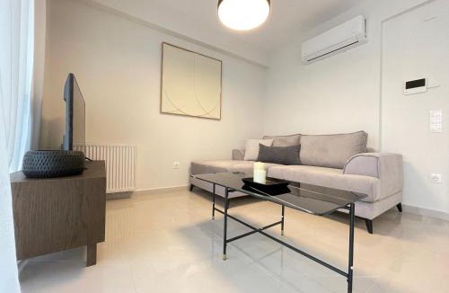 Kallithea Apartment | Cultural Retreat Near Stavros Niarchos Center