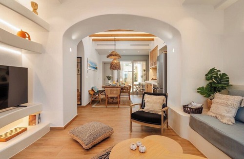 Naxos Apartment | Cycladic Ground Floor 2Br Apartment at Naxos Town Castle Entrance