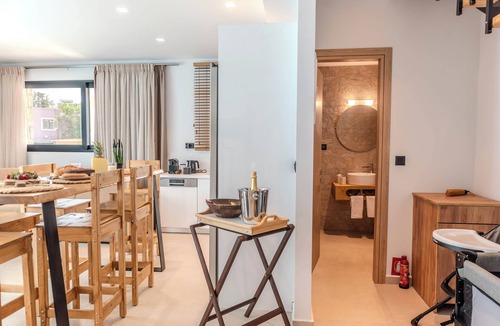 Kalathas Apartment | D Palm Premium Living