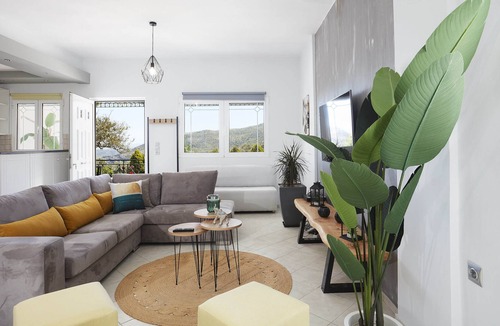Orne House | "Dafni Villa" a place to visit