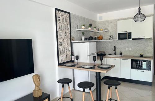 Tolo Apartment | Daisy's One-bedroom apartment