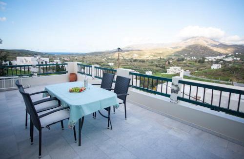 Galini Apartment | Daniel and Marina