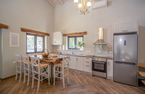 Termenades Villa | Daphne's Villa Three