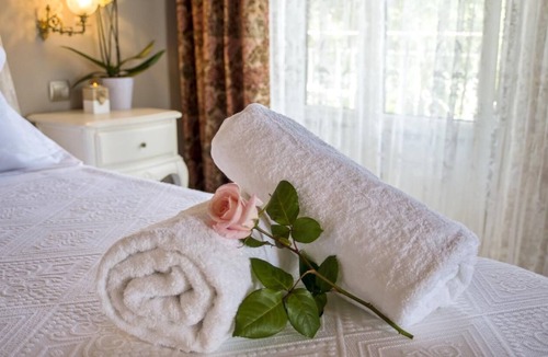 Mpogdanatika House | Delightful traditional stone house, brand new, very spacious