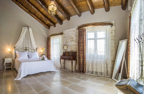 Mpogdanatika House | Delightful traditional stone house, brand new, very spacious