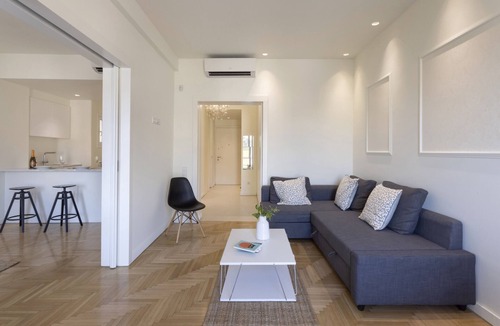Omonia Apartment | Deligiorgi 1·Charming 7th-Floor Apartment with