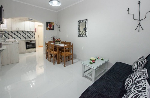Sidari Apartment | Deluxe twobedroom apartment with pool