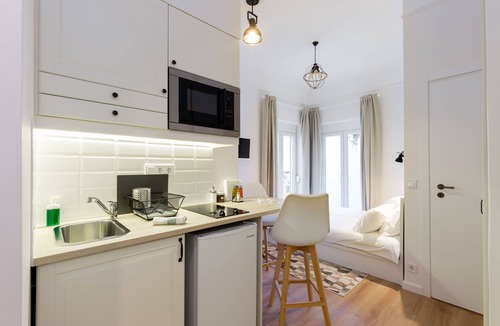 Kinosargous Apartment | Dinostratus House, Studio 1&5