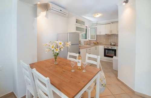 Gaios Apartment | Doras House: Gaios Waterfront Apartment