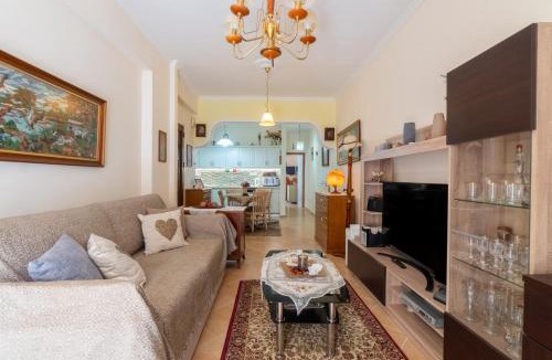 Corfu Town Apartment | Doris House by GuestCorfu