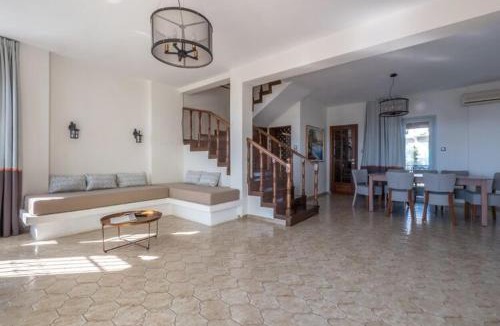 Gerakini Apartment | Duplex Apartment with Shared Pool