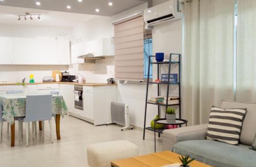 Ilioupoli Apartment | Easy & Comfy Nights