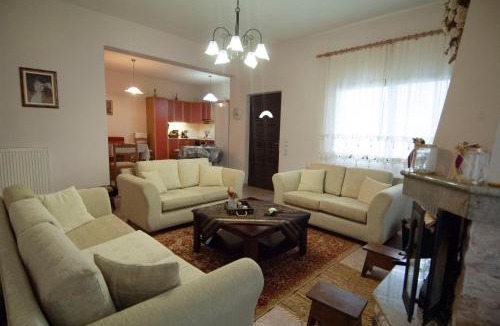 Elati House | Elati Electra's Cozy House
