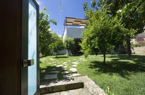 Daratsos House | elegant apartment-vacation house group