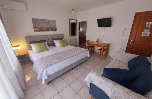 Igoumenitsa Apartment | Eleni's Apartments Igoumenitsa - Γκαρσονιέρα 2ου ορόφου επιπλωμένη, εξοπλισμένη