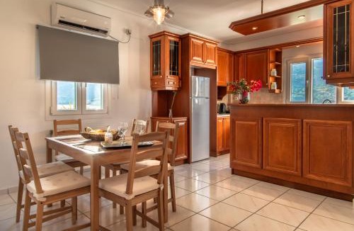 Paleopolis Apartment | Eleni's Seaview House