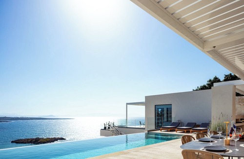Chorafakia Villa | Elevate your Seascape: Infinity Blue, 250m from a Sandy Beach by etouri