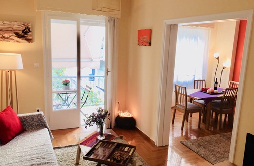 Kinosargous Apartment | ELI’s bright and spacious apartment under the Acropolis