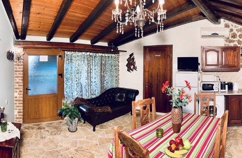 Parelia Villa | Emerald Villa - Romantic Gem On The Phaeacos' Island