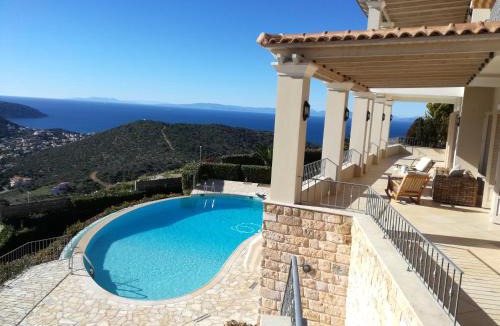 Saronida Villa | Endless Blue