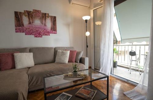 Platia Viktorias Apartment | Entire Apt, 2nd Floor, Balcony