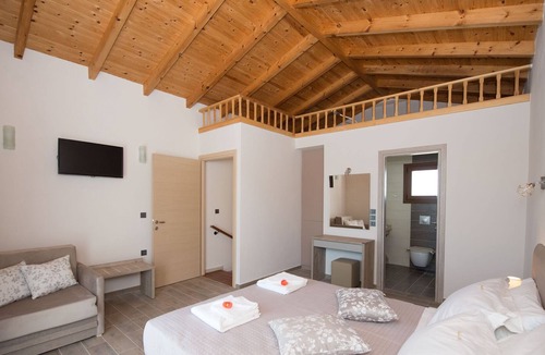 Erikousa Island Apartment | Erikousa Palace Double Suite 5