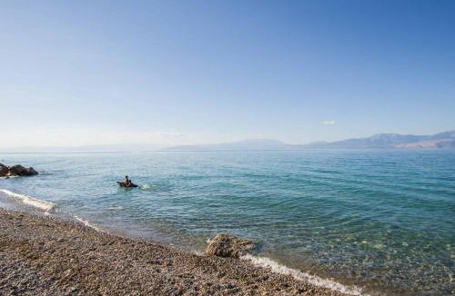 Kato Diminio House | Eugenias Getaway by the Sea - Diminio Escape