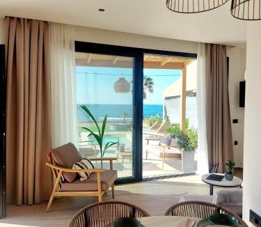 Agkisaras Villa | Euphoria Seafront Residence