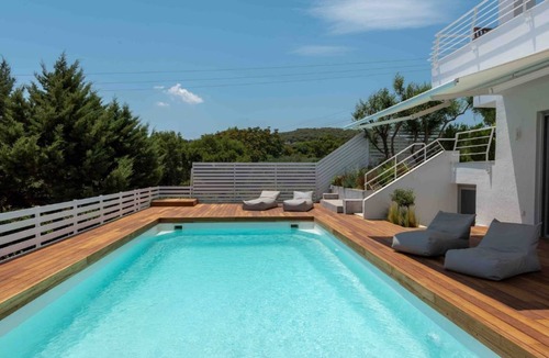 Spata-Artemida Villa | EVAERI villa - Tranquil getaway!