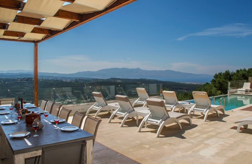 Kontomari Villa | Exclusive villa with stunning mountain, valley and sea views
