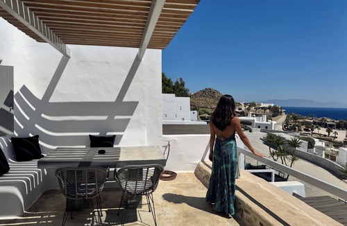 Paradise Apartment | Executive Studio 7-Sea View, Shared Pool and Gym, Pool Bar