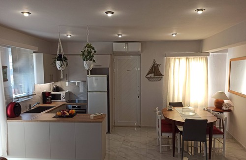 Agia Pelagia Apartment | EXPERIENCE & ENJOY SEA VIEW & SOUND OF THE WAVES (MAISONETTE DIM)