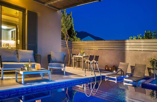 Frourion Villa | Exquisite Kefalonia Villa | Villa Arystar | 1 Bedroom | Seafornt | Spectacular.