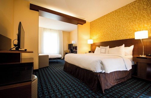 Cambridge Hotel | Fairfield Inn & Suites Cambridge