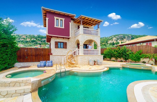 Apolpaina Villa | Fairytale Villa, in the heart of Lefkas town and Agios Ioannis beach!