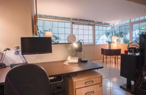 Makrigianni Apartment | Flat right at the Acropolis subway & museum
