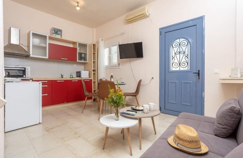 Lakka House | Flora Maisonettes 2 - Two Bedroom House, Sleeps 5
