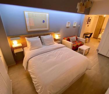 Ampelokipoi Apartment | For a genuine Athenian homestay!